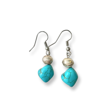 Load image into Gallery viewer, Turquoise&amp;brass Drop earrings
